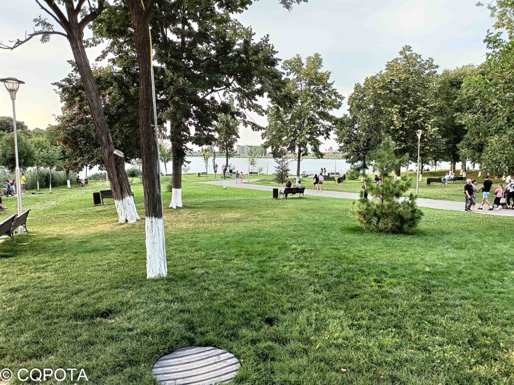 Recreational Island Park - Bacău