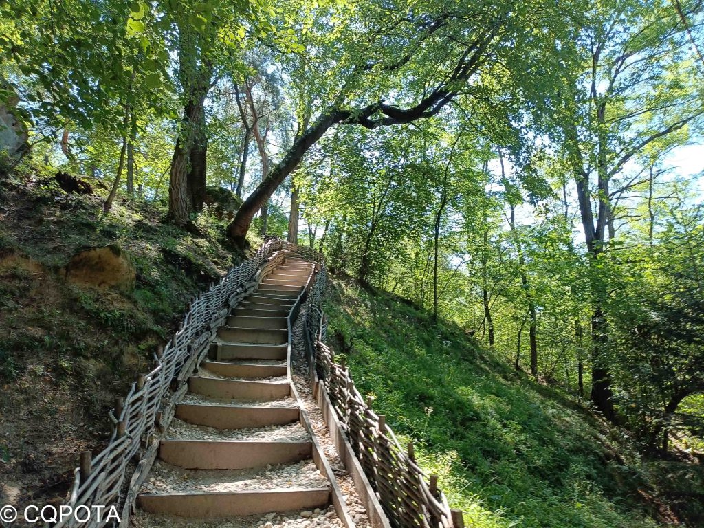 Mănăstirea rupestră din Șinca Veche